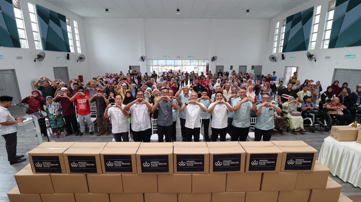 (已签发)柔:减轻人民生活负担,柔苏丹基金会派220份食物篮