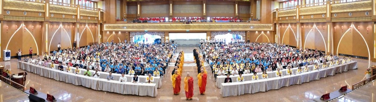 (已签发)柔:孝道月国庆月,新马寺1500人供僧报恩祈和谐