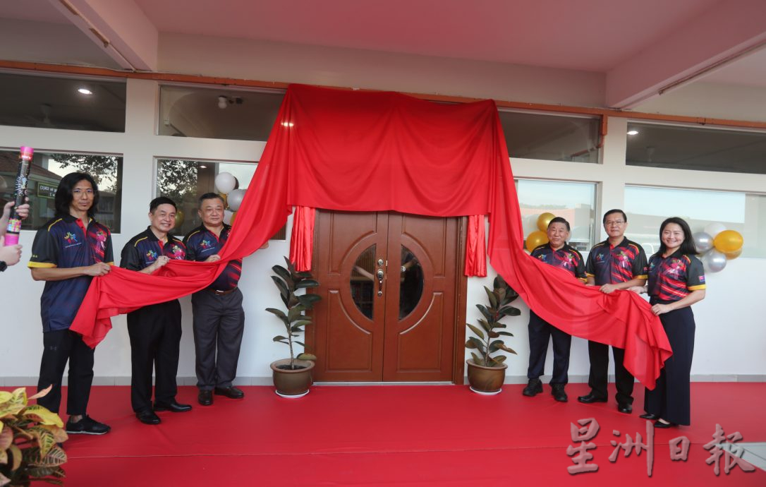 (已签发)柔:**封面**喜迎111校庆 宽柔学村引以为傲