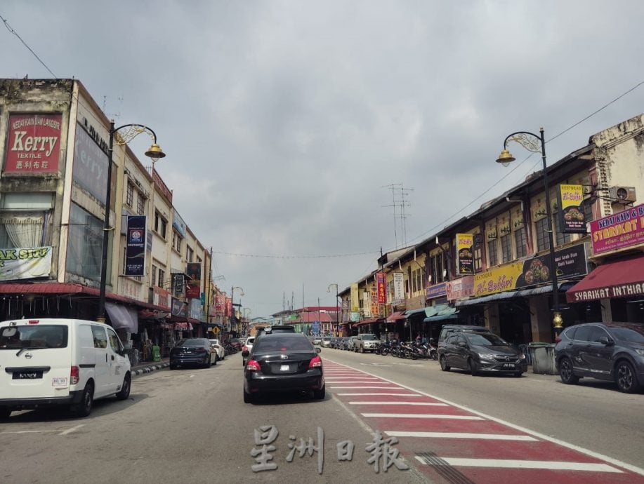 (已签发)柔:封面特稿:东甲落实电子停车系统 县议会迈向智能城市第一步