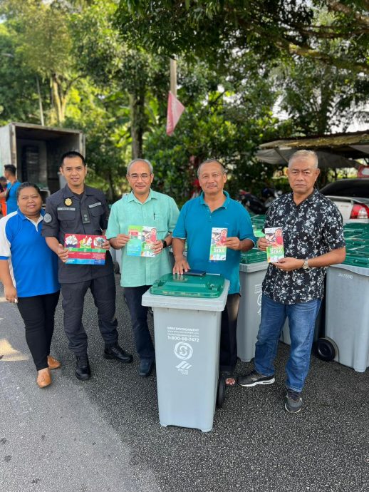 (已签发)柔:**显刊**柔15地方政府辖下住宅区 分阶段获派滚轮垃圾桶