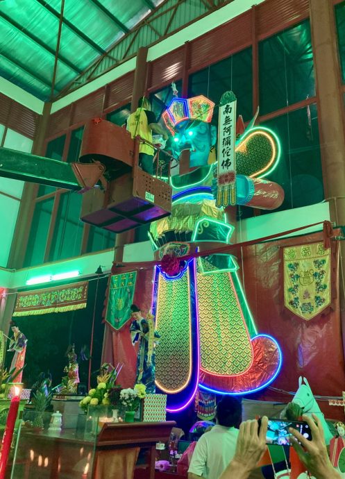 (已签发)柔:**版头**全马最高 善福宫31呎9吋大士爷开光