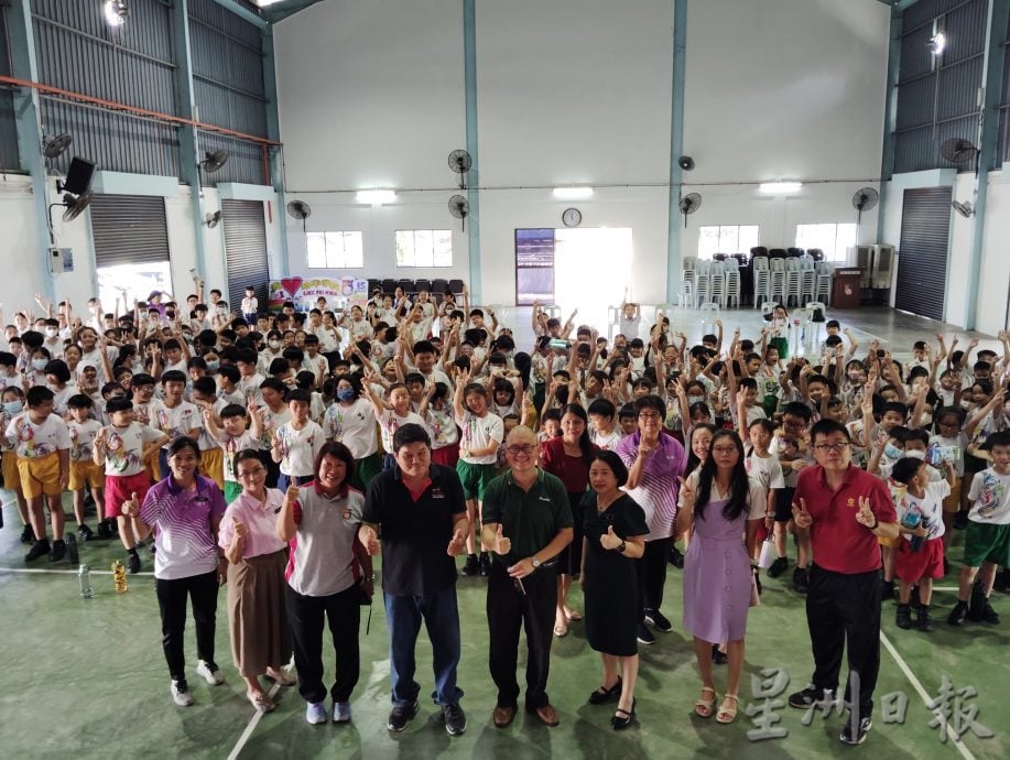 (已签发)柔:**版头**本报活动:学生阅报计划有奖填字游戏 第三期得奖名单出炉