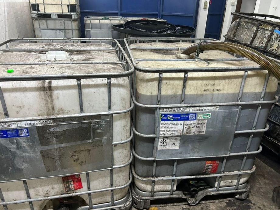 (已签发)柔:犯罪集团涉非法储存、企图滥用,内贸局起获2万1750令吉津贴食油