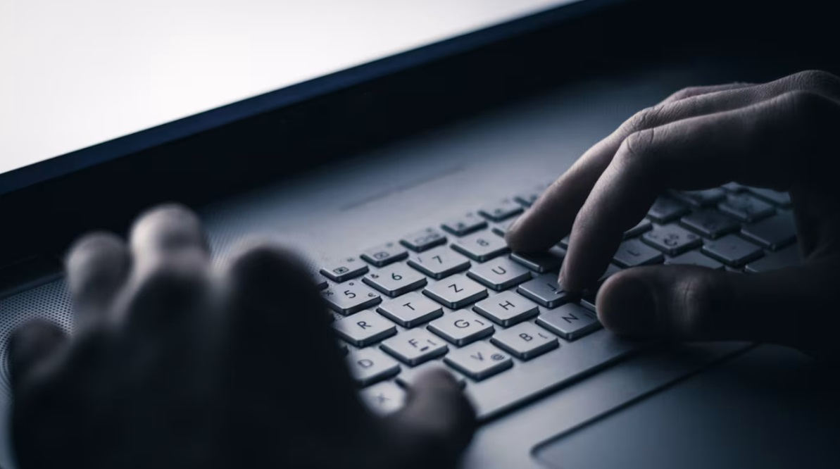 (已签发)柔:狮城二三事:346人因涉嫌诈骗或充当钱骡被警方调查 综合案件涉及逾4000万令吉损失