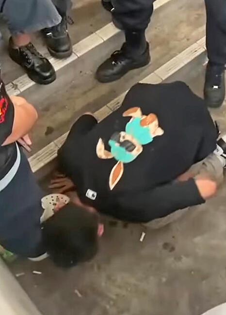 （已签发）柔：狮城二三事：工艺学院爆校园霸凌　学生遭掌掴跪舔鞋