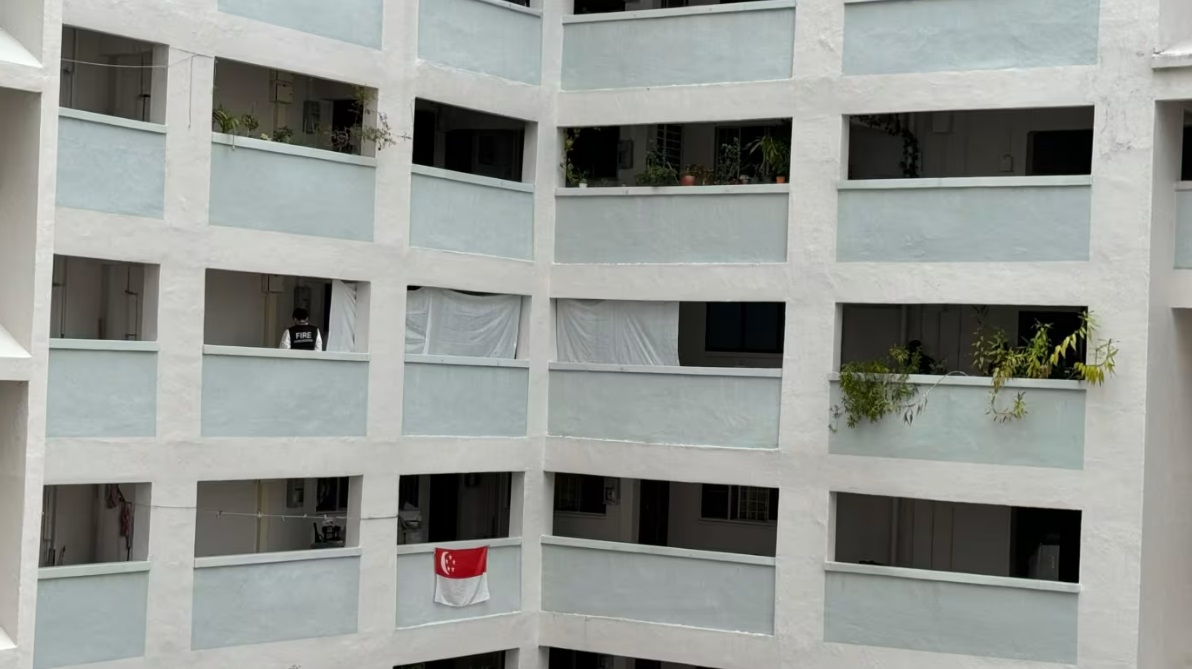 (已签发)柔:狮城二三事:波东巴西组屋单位外出现焦尸