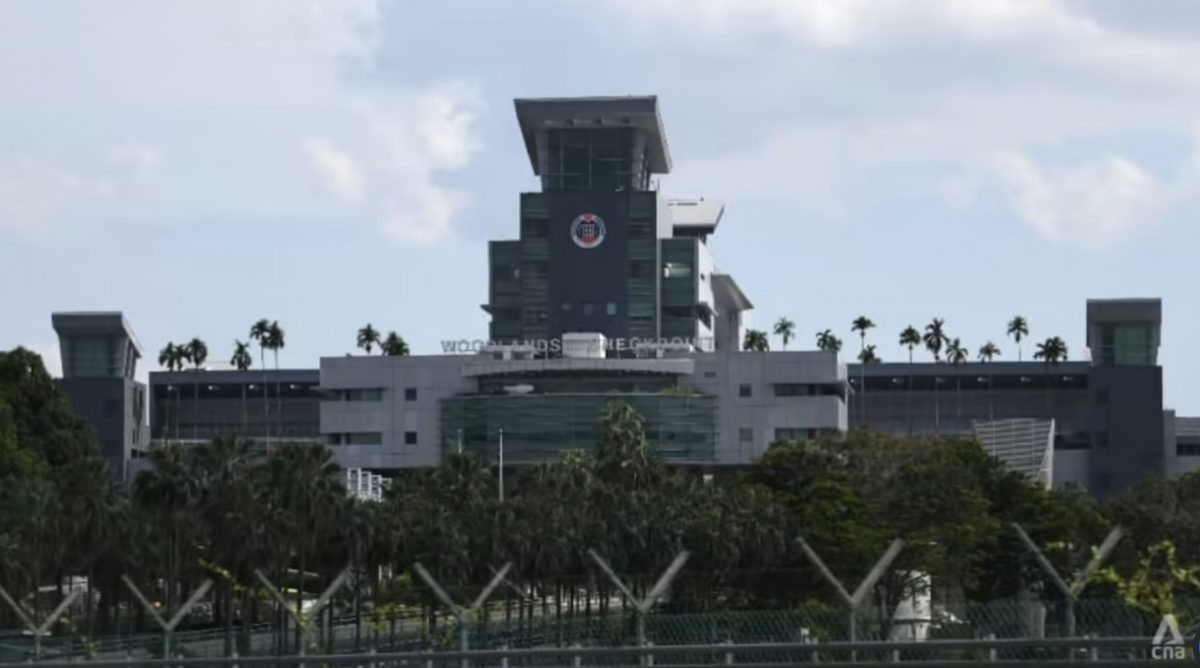 (已签发)柔:狮城二三事:涉在兀兰关卡试图夺枪 33岁女子将被控