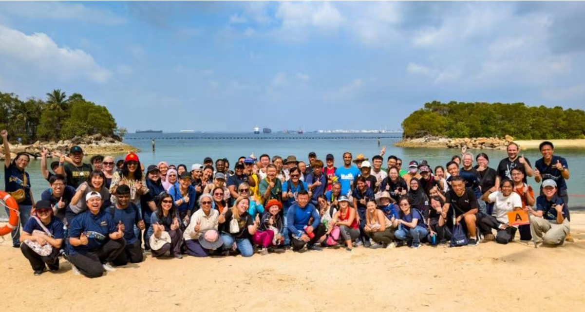 (已签发)柔:狮城二三事:较早前受油污染影响 圣淘沙西乐索海滩明日重开