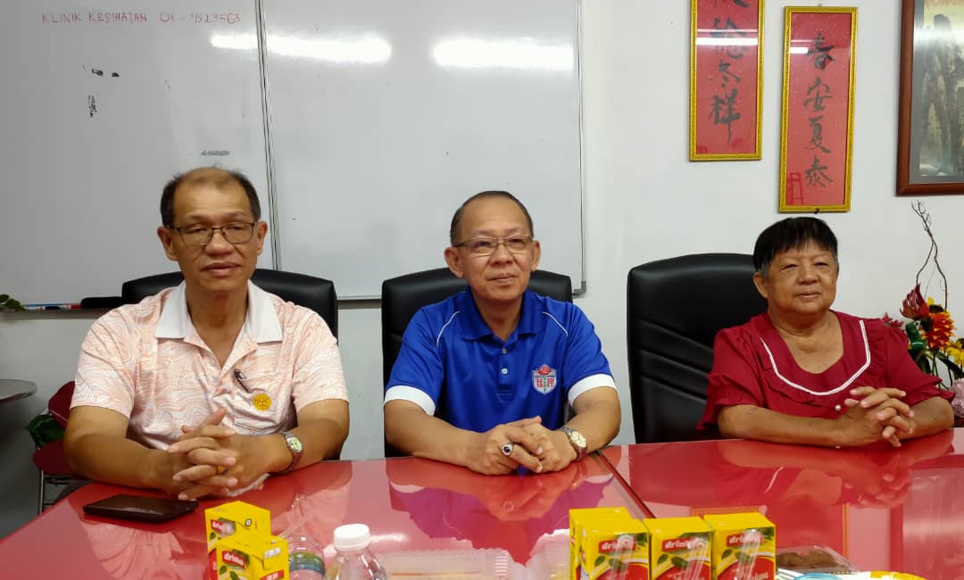 (已签发)柔:诈骗分子冒用益民学校名义,漆商险被骗3万余令吉