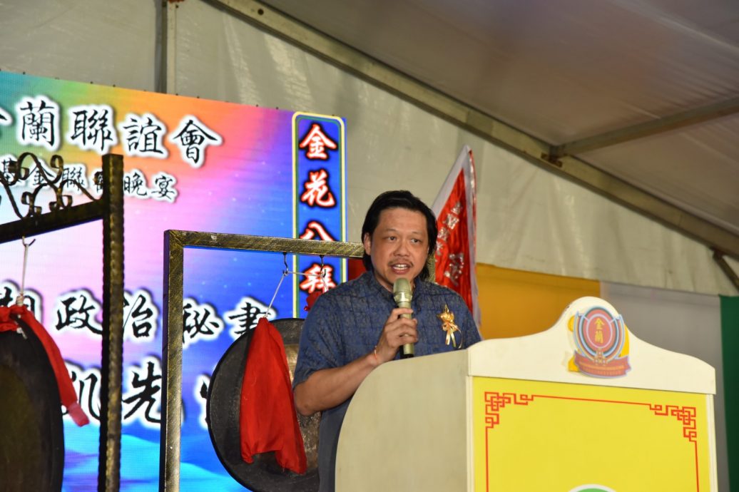 (早报可头)大都会:首相署拨1万资助华基组织/5图