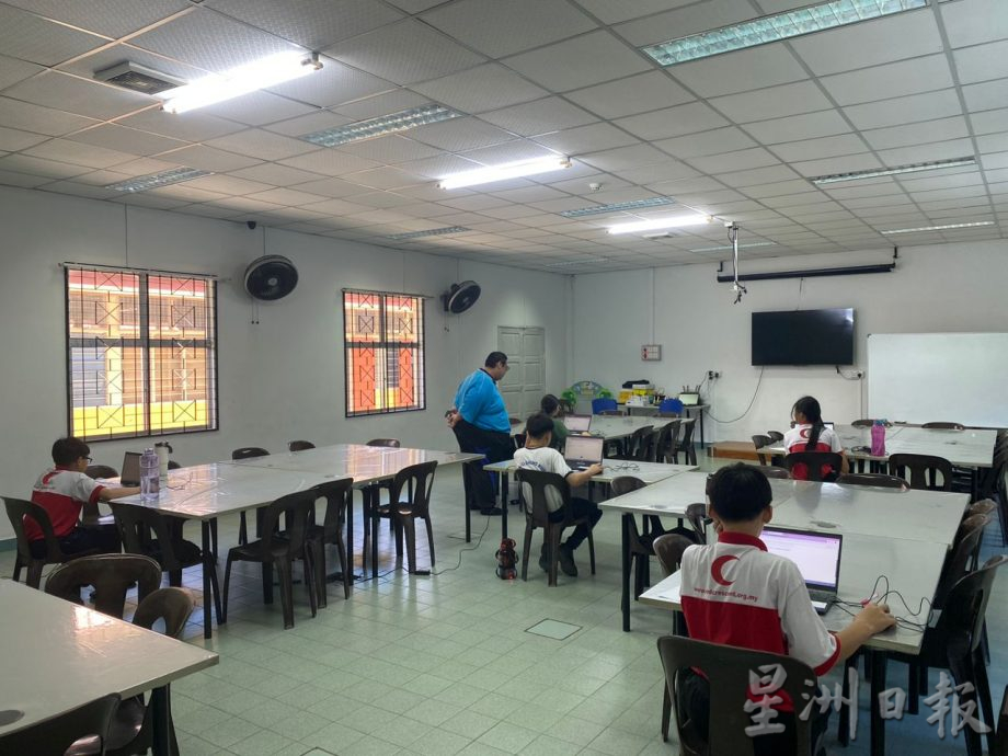 NS芙蓉／本报学生阅报计划 641学生参加小学生时事问答比赛（预赛） 