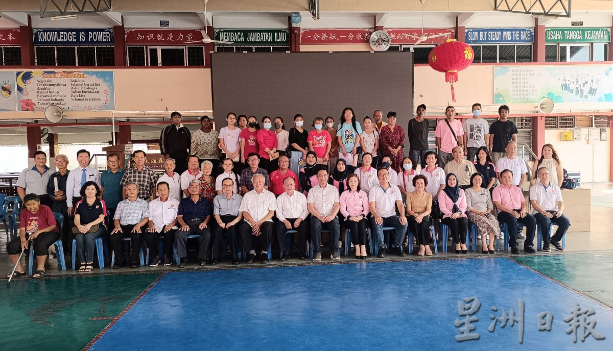 NS马口/雪隆(马口)启文校友会颁发2.4万爱心基金给29名受惠者