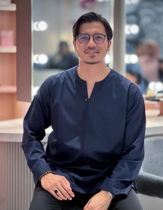 5保镖护上庭！诺法祖拉结束7年婚姻