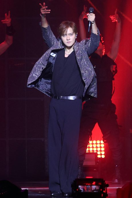 《精舞门》出状况跳3次 小猪被歌迷玩梗喊退票