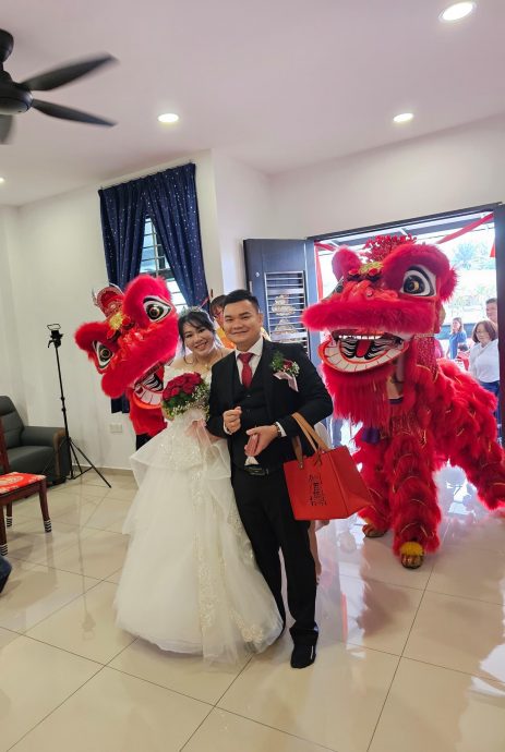 东:9月14日结婚旺日 直凉醒狮团新婚狮首次出队连接两场