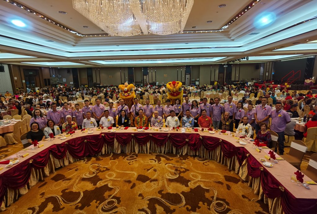 东:关丹华团联合会会长拿督蔡永祥表示,道教以“天人合一”为核心思想,教导人们尊重自然、顺应天道。