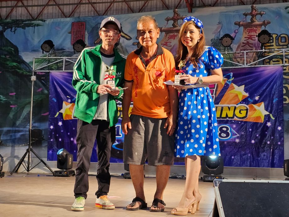 东:吉兰丹圣兴宫庆祝齐天大圣千秋宝诞,昨晚齐天大圣爷与众神出游,场面热闹!