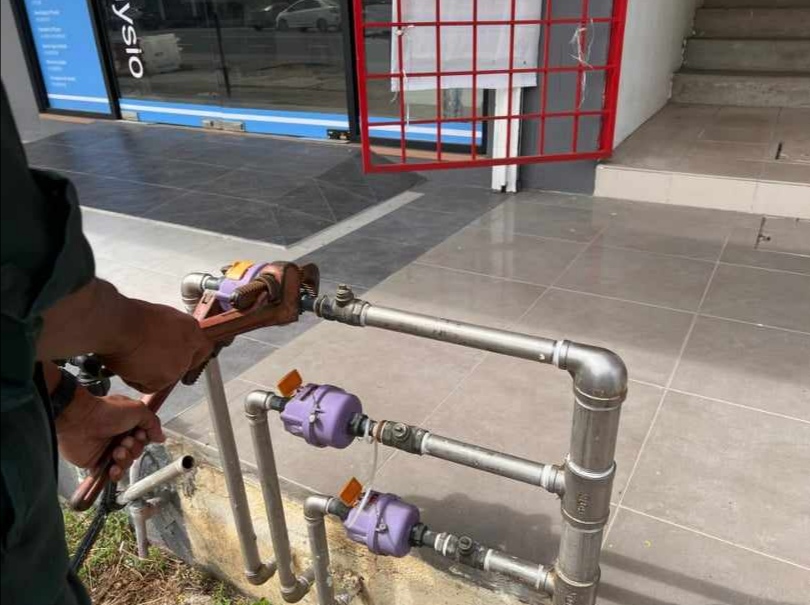 东:吉兰丹水供公司促请拖欠水费而已经被切断水供的7270家用户在今年10月15日之前缴清水费,以免受到该公司采取法律行动的对付。