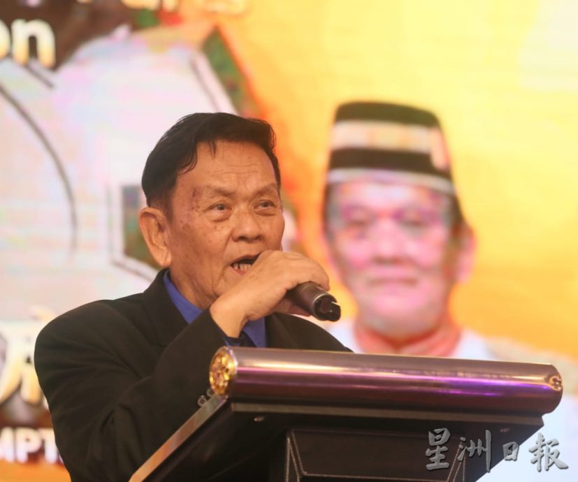 彭亨机械及车辆零件商会会长拿督斯里王荣丰期望我国政府,让全体政府官员、商界一起努力合作推广电动车计划