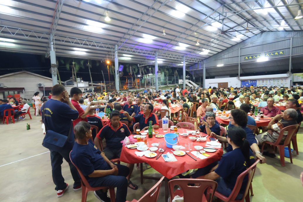 东:甘孟自愿消防队成功筹获近15万令吉,作为活动基金,完善设备。