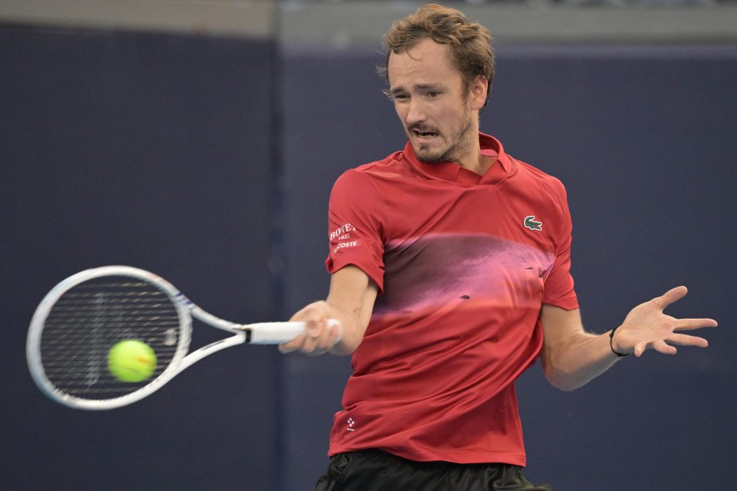 中国网球公开赛 阿卡半决赛火并梅总 郑钦文首闯16强