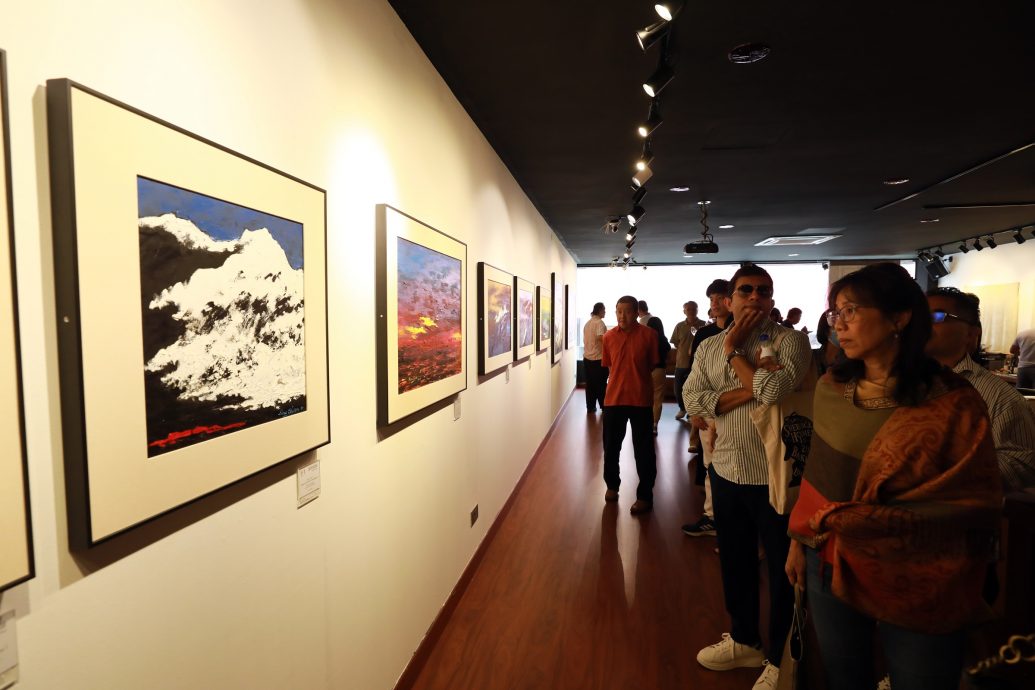 丹斯里陈广才开幕:《印象》郑浩千首次个人油画展