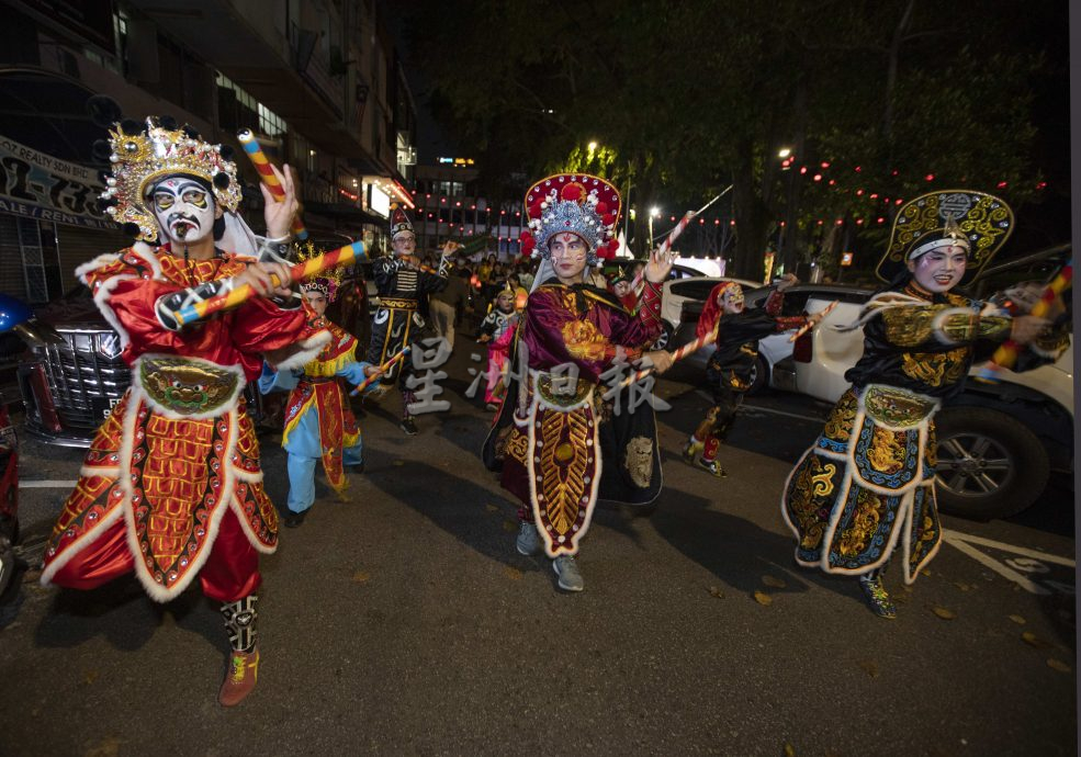 星角摄/图说大马:月圆舞英歌,中秋共欢乐