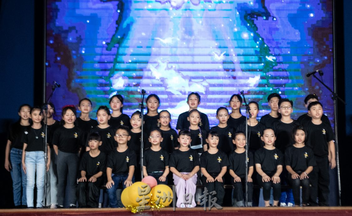 吴德贵:102年见证历程 平民学校展望辉煌未来