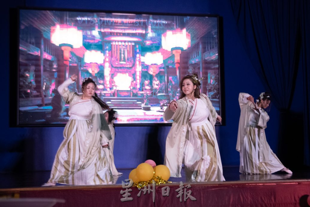 吴德贵:102年见证历程 平民学校展望辉煌未来