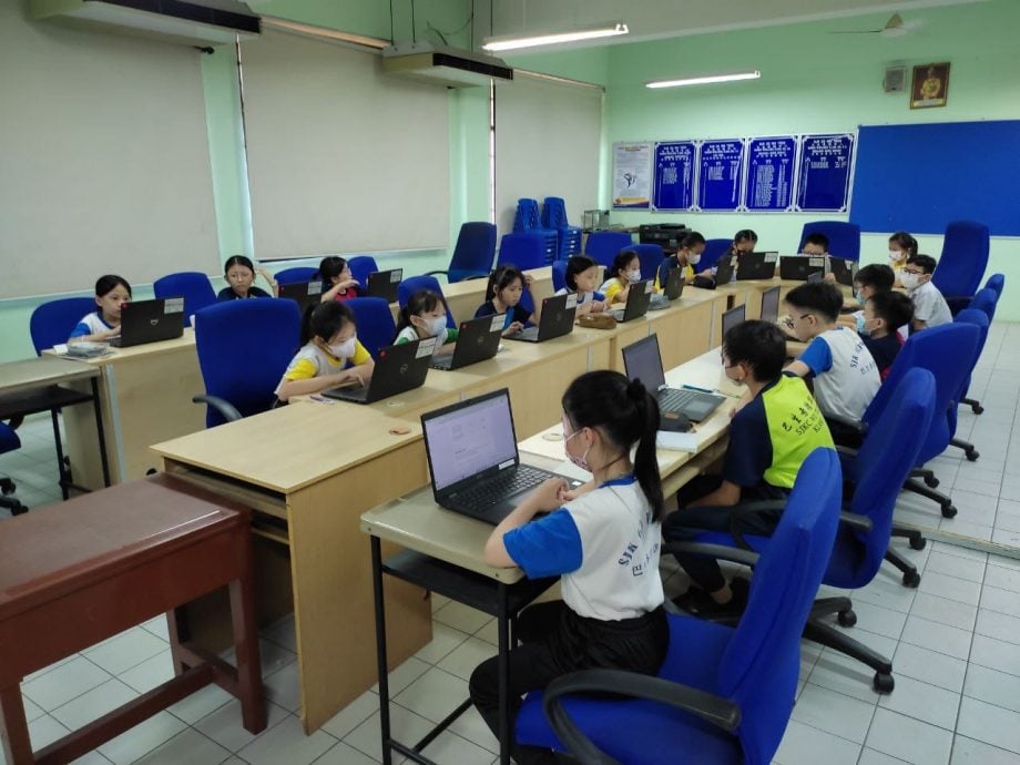 大都会/《校园我董》:巴生务德华小董事长黄玉枝