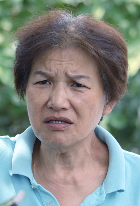 大都会/毗邻住宅区非法垃圾土埋场“死灰复燃”,居民盼当局采取行动