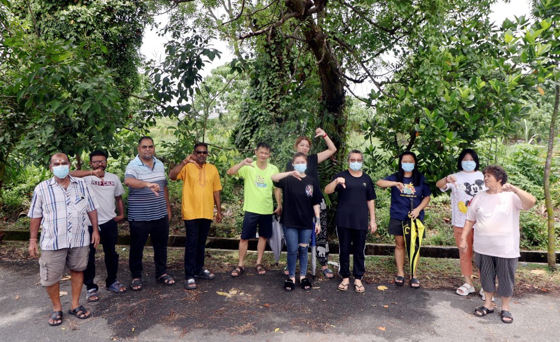 大都会/毗邻住宅区非法垃圾土埋场“死灰复燃”,居民盼当局采取行动