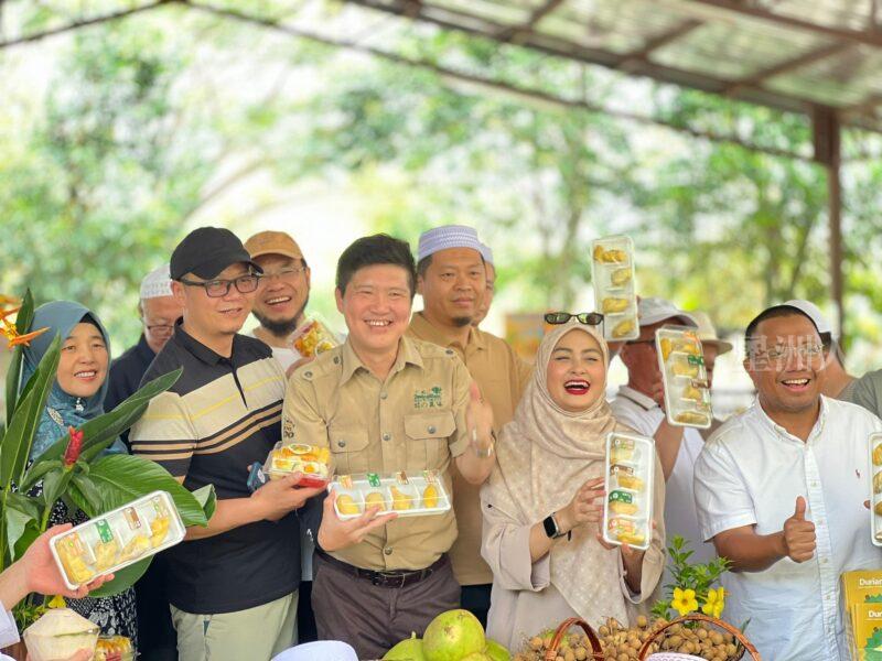 星期天头条/生态旅游 Fz100454713877