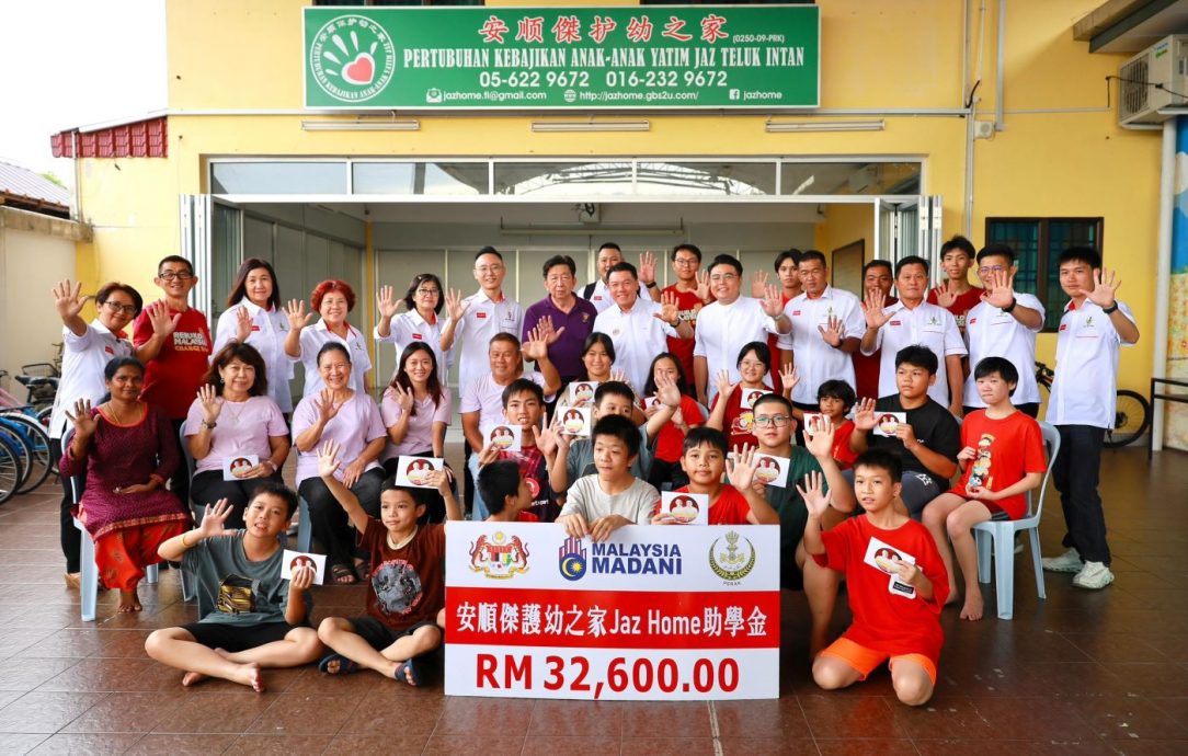安顺火箭不分背景援助各界 拨逾3万助学金予杰护幼之家
