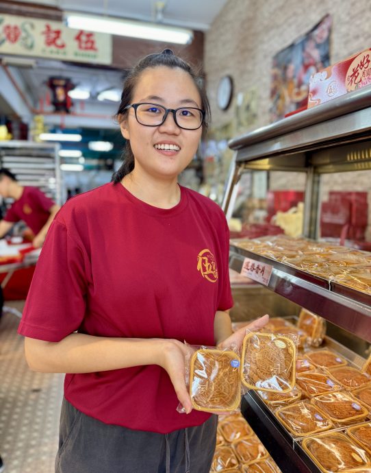 封面主文(大北马)令吉无力 原料涨价 今年又吃贵月饼