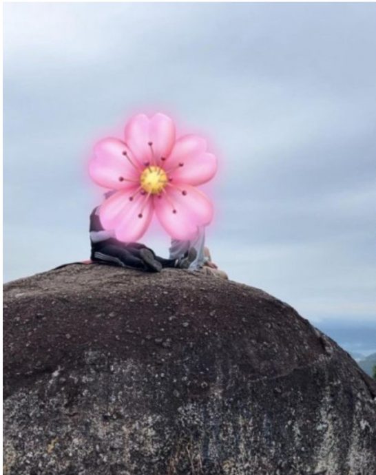 **已签全国综合(只供网)**:独占最高风景台他人只能靠边站,2男被轰“自私、无脑”