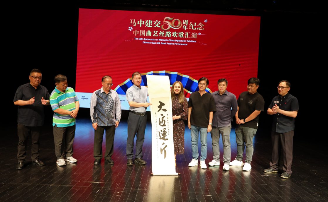 *已签发* 柔:实力派说唱曲艺名家大汇聚,各展招术酿超有哏欢乐夜晚