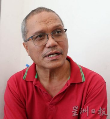  *已签发* 柔：封面【特稿】车主面对VEP申请系统状况，登门新山信息中心咨询引人龙