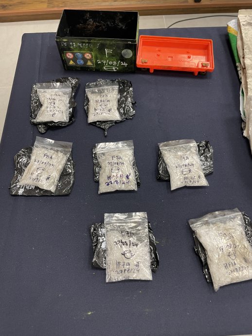 *已签发* 柔:小包毒品藏摩托车蓄电池盒,柔警侦破分装毒品贩毒集团捕5人