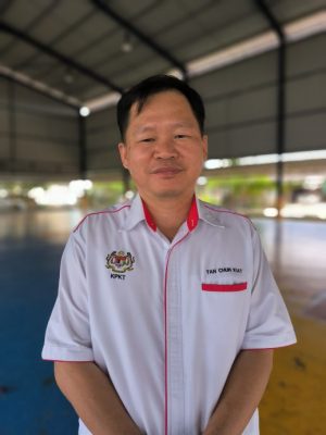 古来5新村铺路工程不达标,沥青厚度50毫米变18毫米