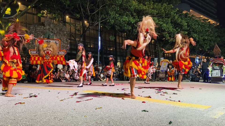 *已签发* 柔：版三头条：沙里尔尼占：柔佛动物园重开反应热烈 可协助达成1000万人次游客目标