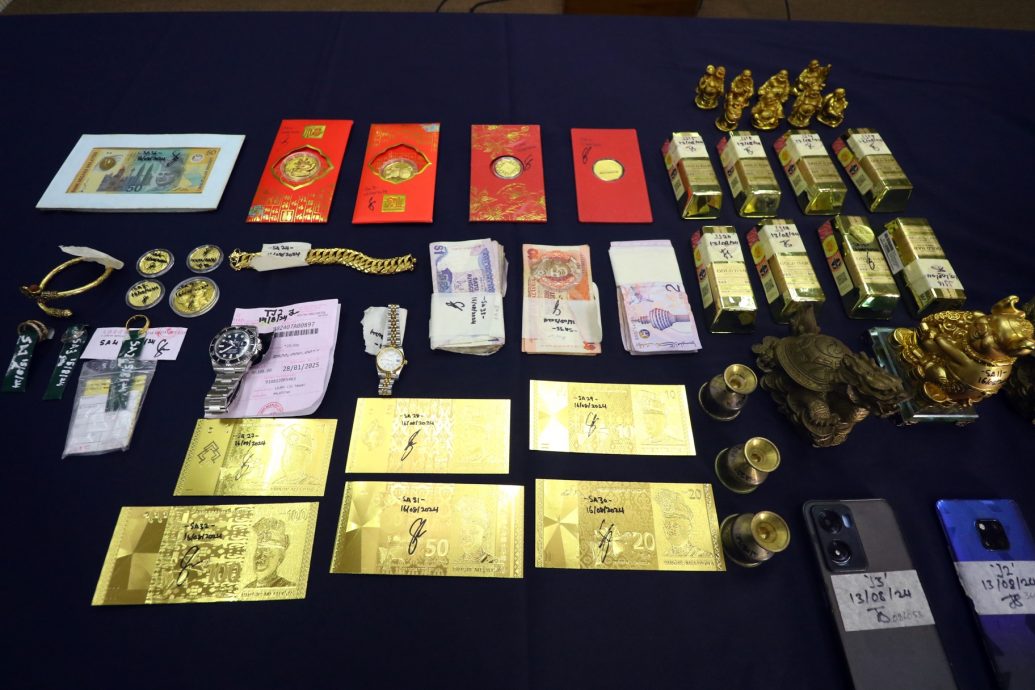 *已签发* 柔:版二头条:柔警捣毁持械破门行窃团伙 捕11人起获9万5000令吉贼赃