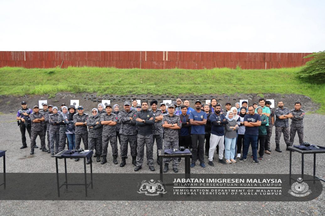 已签发//120雇主涉包庇雇用非法移民被捕·隆移民局主任:包庇及雇佣非法外劳犯法 必对付