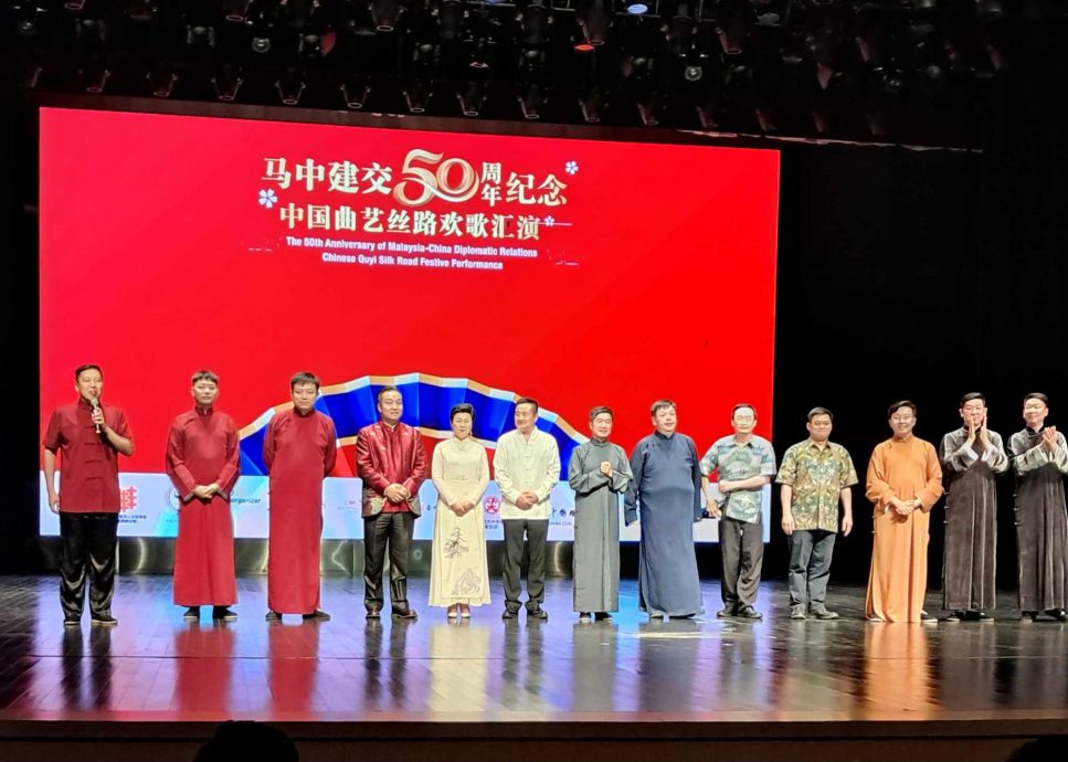 **已签发**柔:新旧对照:纪念姚新光逝世20年