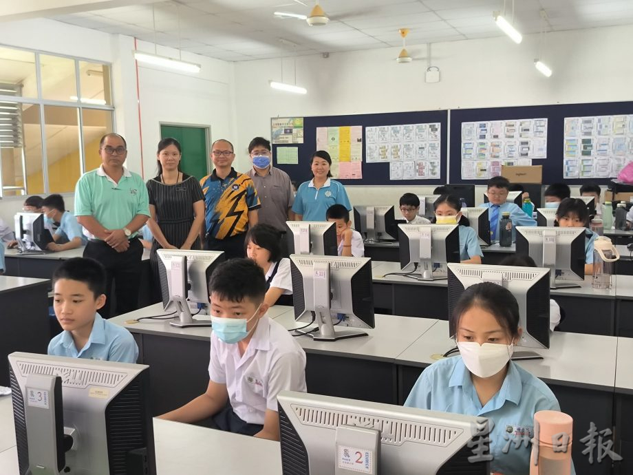 本报活动:小学生时事问答比赛古来区42学生“杀进”决赛,新港华小周家德夺冠