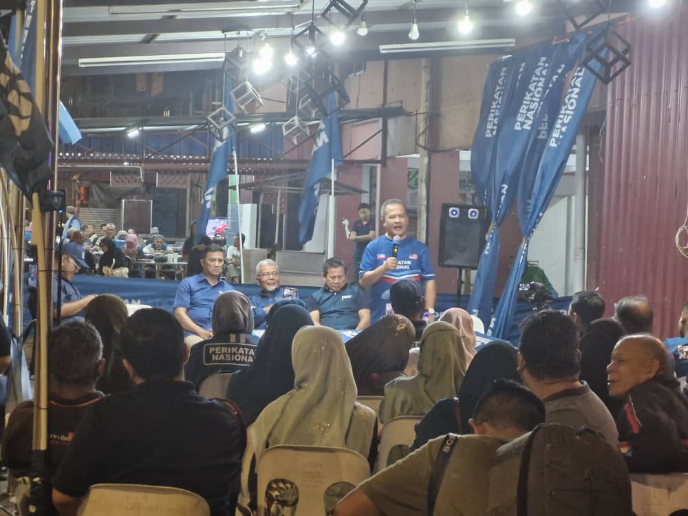 **已签发**柔:马哥打补选|头条:两阵营群众大会飘细雨,未浇熄民众热情