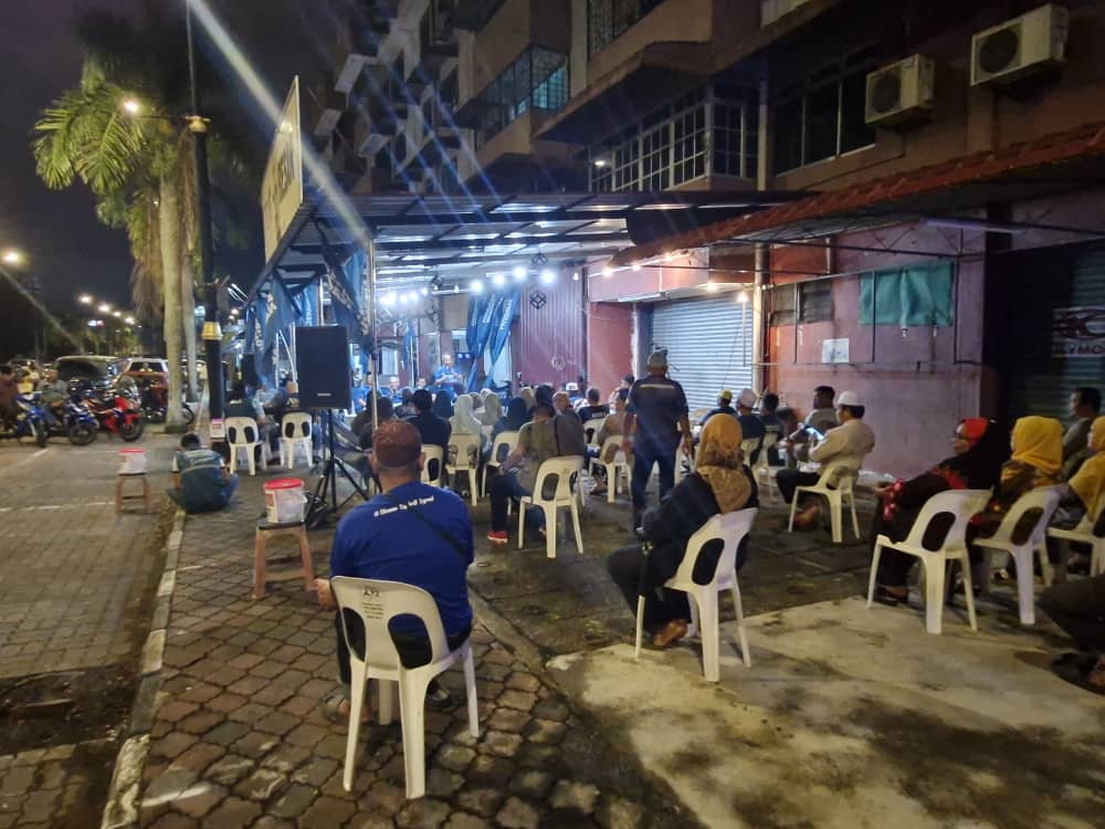 **已签发**柔:马哥打补选|头条:两阵营群众大会飘细雨,未浇熄民众热情