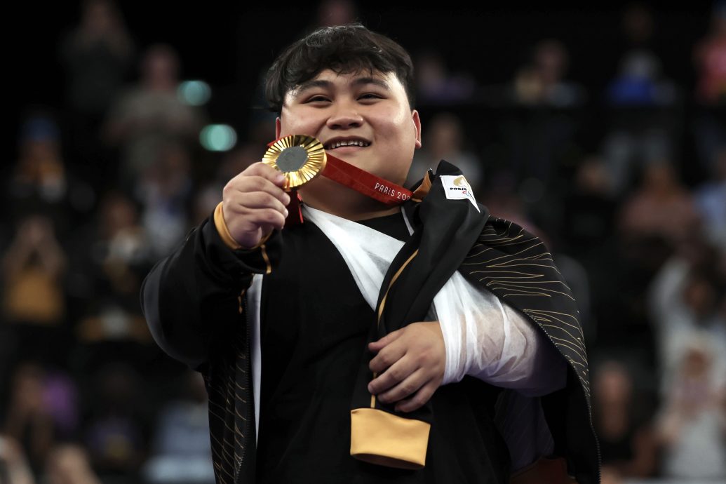 巴黎残奥会| 咬牙强忍肩伤疼痛 波尼举世无双