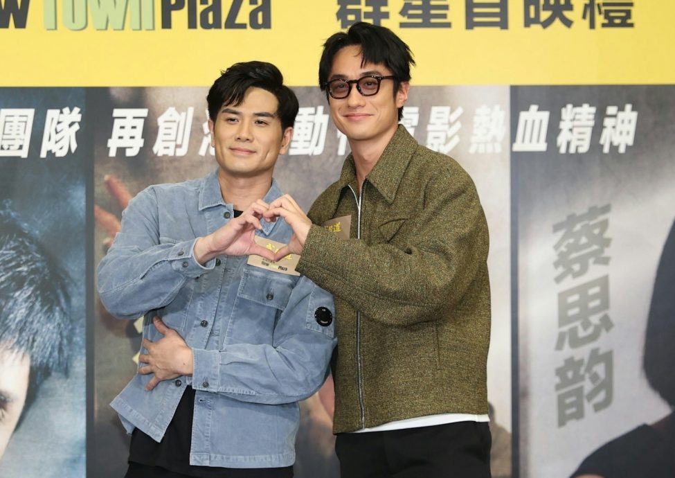 带“新欢”看林峰演唱会? 伍允龙等刘俊谦介绍女生